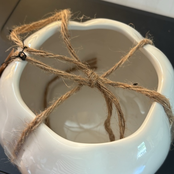 Rae Dunn Ghoul hanging planter - Picture 3 of 4